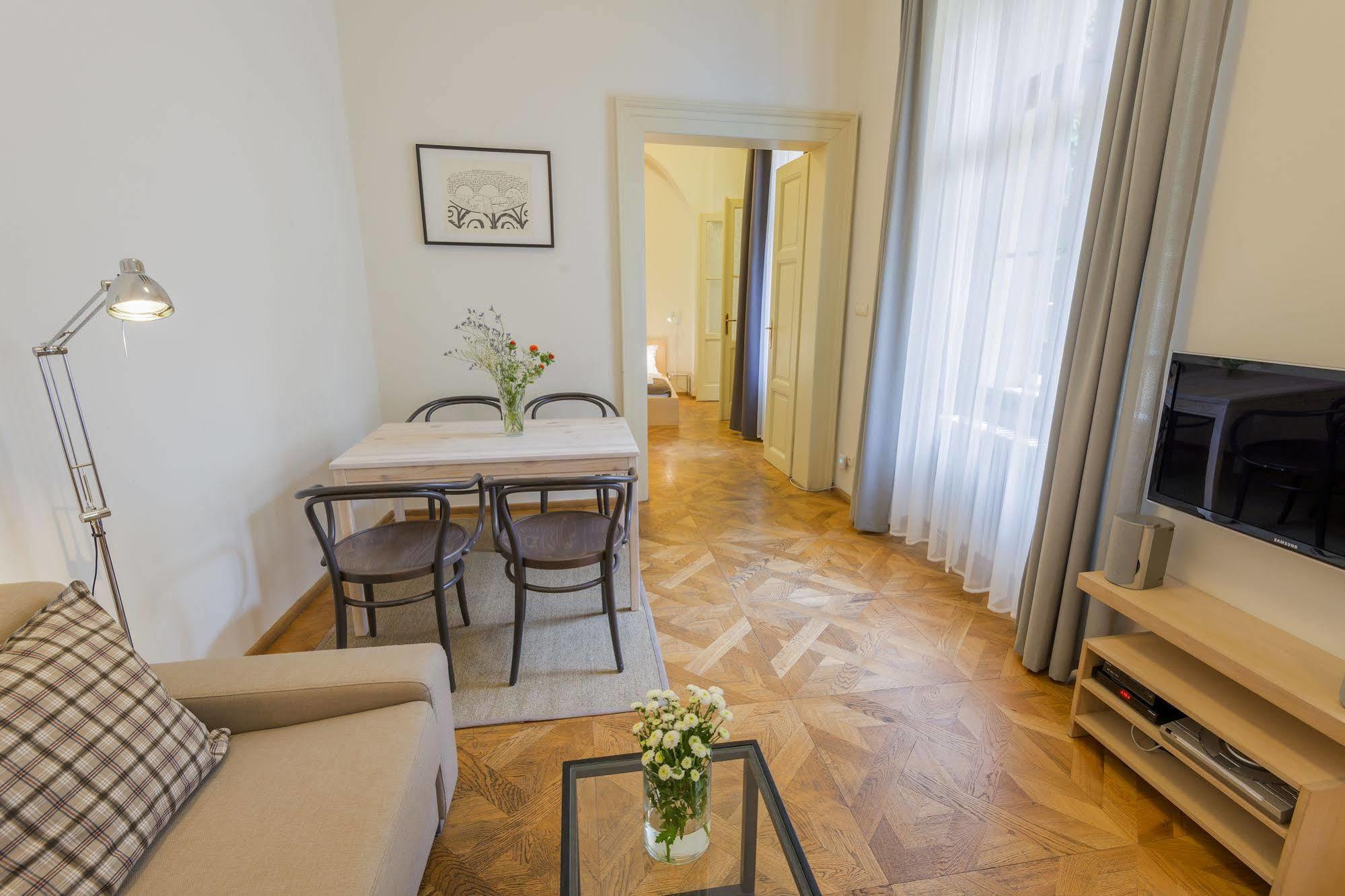 Bohemia Apartments Prague Centre Exterior photo